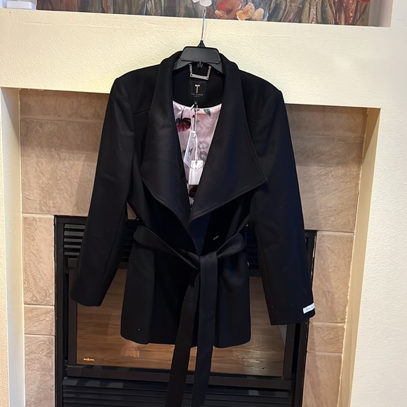 Gorgeous short wool coat - Picture 3 of 10